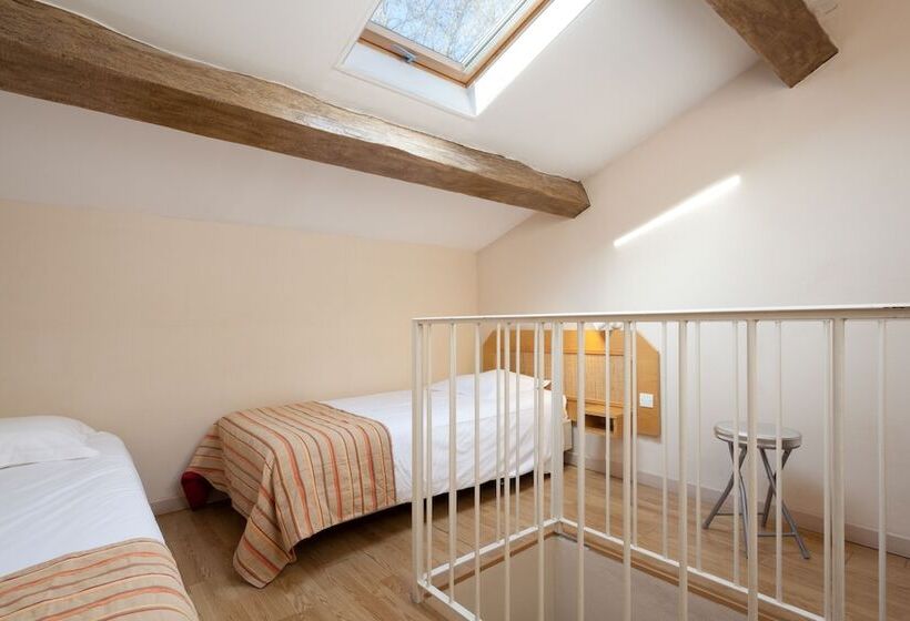 اتاق استاندارد, Le Pre Galoffre