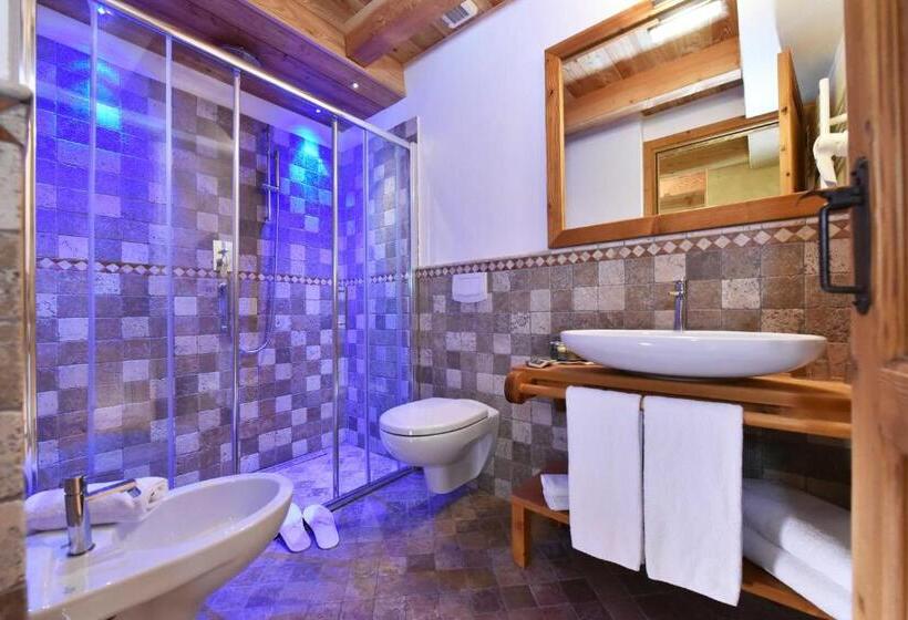 수피리어 룸, Miravidi A Cervinia