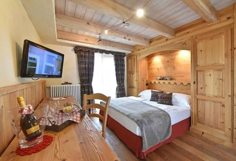 Superior-huone, Miravidi A Cervinia