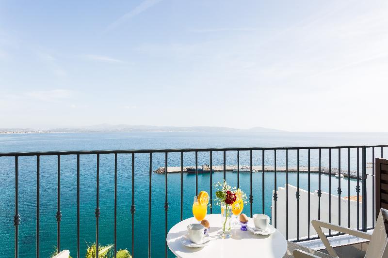 סוויטת ג'וניור נוף לים, Palazzo Greco