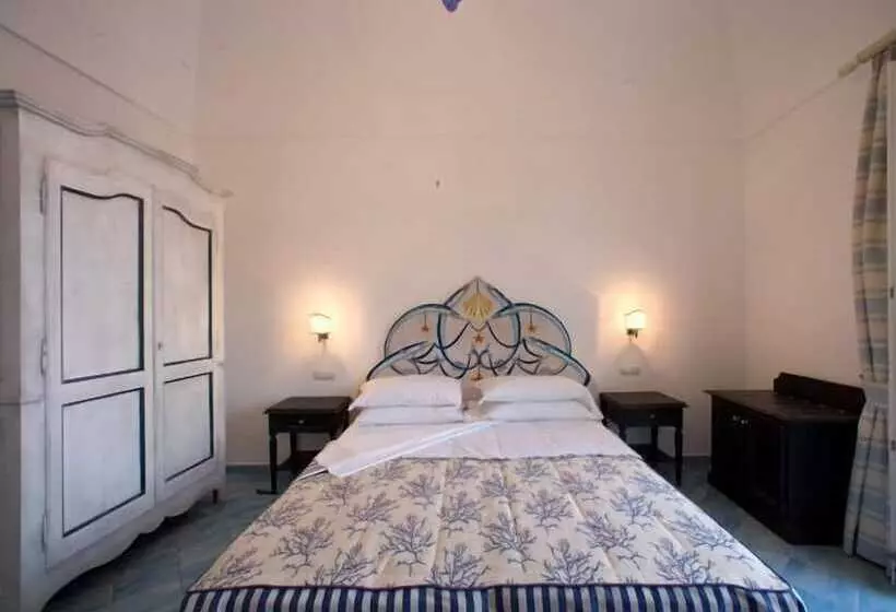 اتاق استاندارد چهار تخته با چشم‌انداز دریا, Palazzo Marzoli Charme Resort  Small Luxury