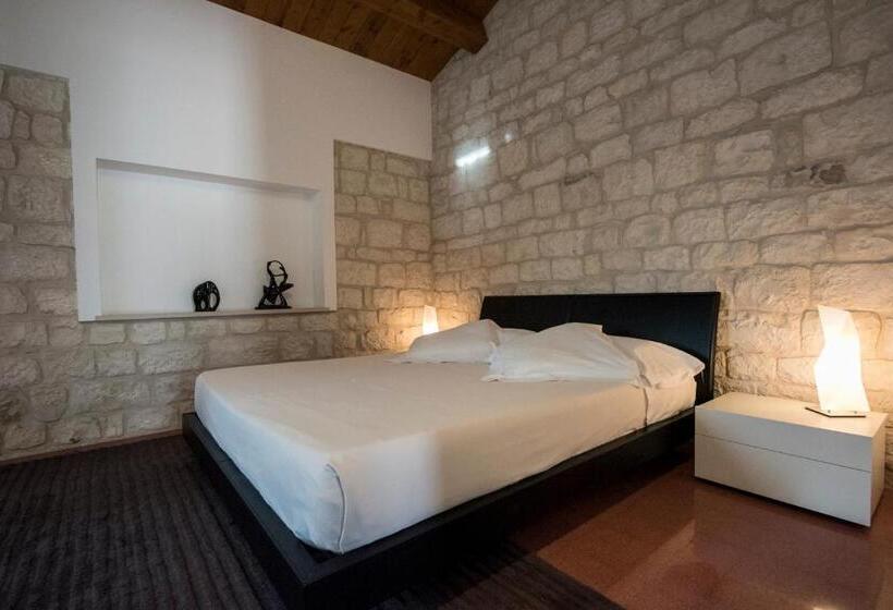 Полулюкс, Pietre Nere Resort & Spa