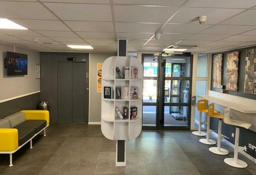 Номер Стандарт, Première Classe Paris Ouest Gennevilliers