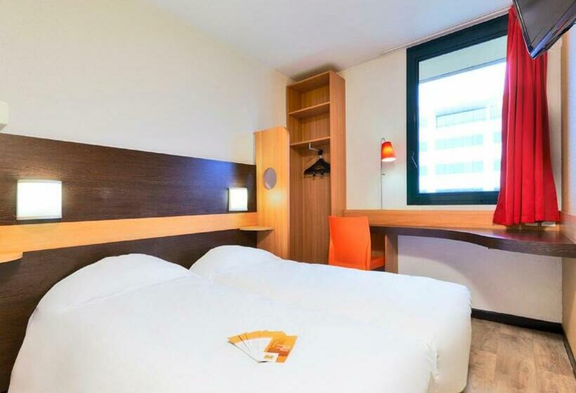 Номер Стандарт, Première Classe Paris Ouest Gennevilliers