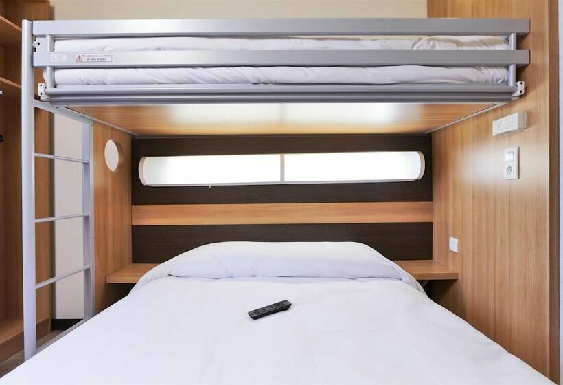 Номер Стандарт, Première Classe Paris Ouest Gennevilliers