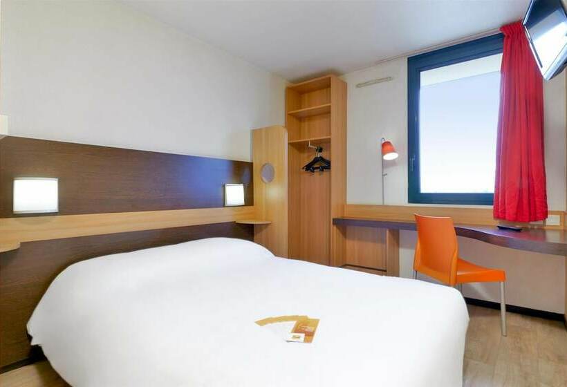 Номер Стандарт, Première Classe Paris Ouest Gennevilliers