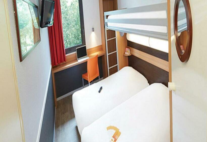 Номер Стандарт Трехместный, Première Classe Paris Ouest Gennevilliers