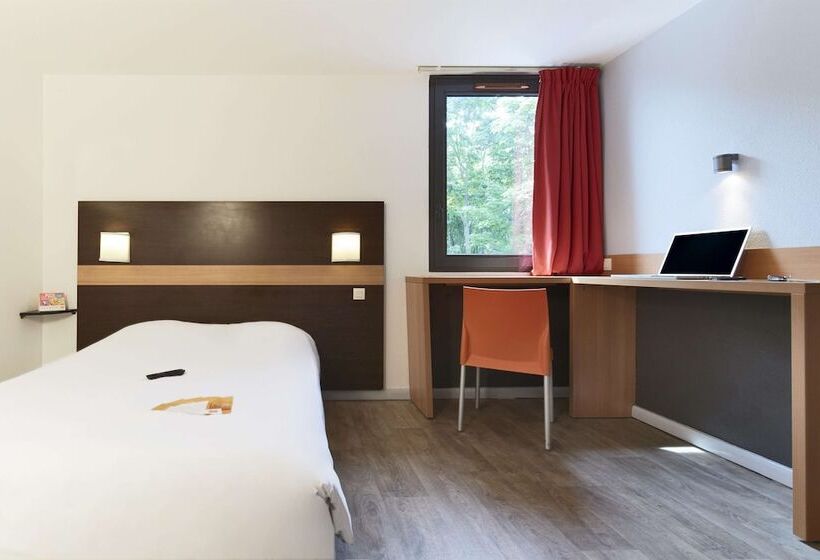 Номер Стандарт, Première Classe Paris Ouest Gennevilliers