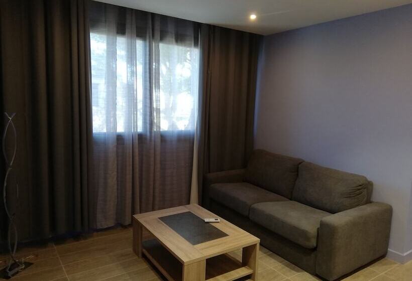 Люкс, Saint Roch