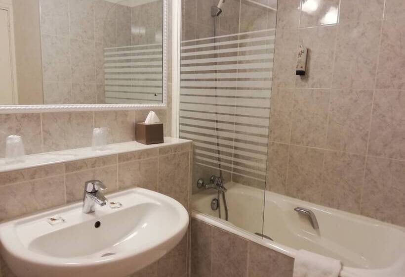 Номер Стандарт Трехместный, Saint Roch