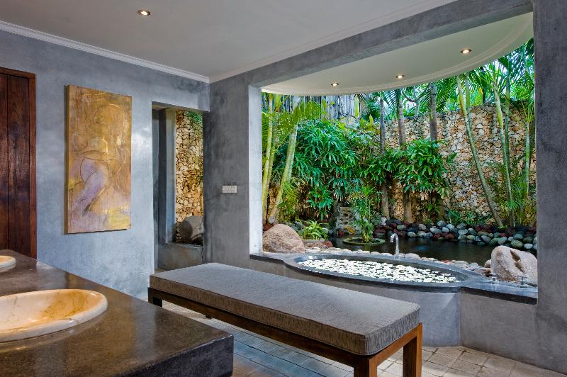 Люкс, Saint Roch