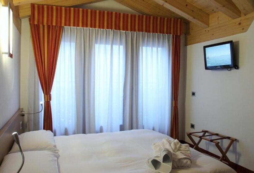 山の見えるスーペリアルーム, Sassella