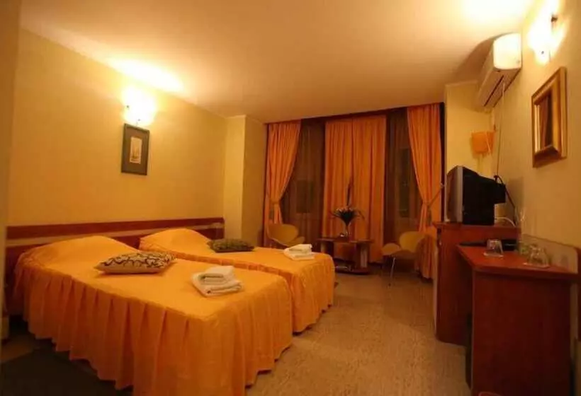 اتاق استاندارد, Traian