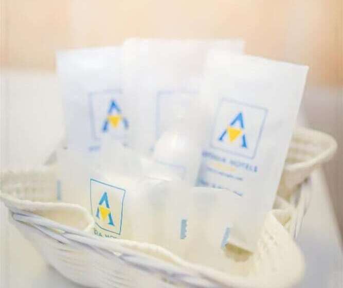 غرفة أساسية, Tritone