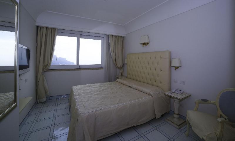 غرفة إقتصادية, Villa Fraulo