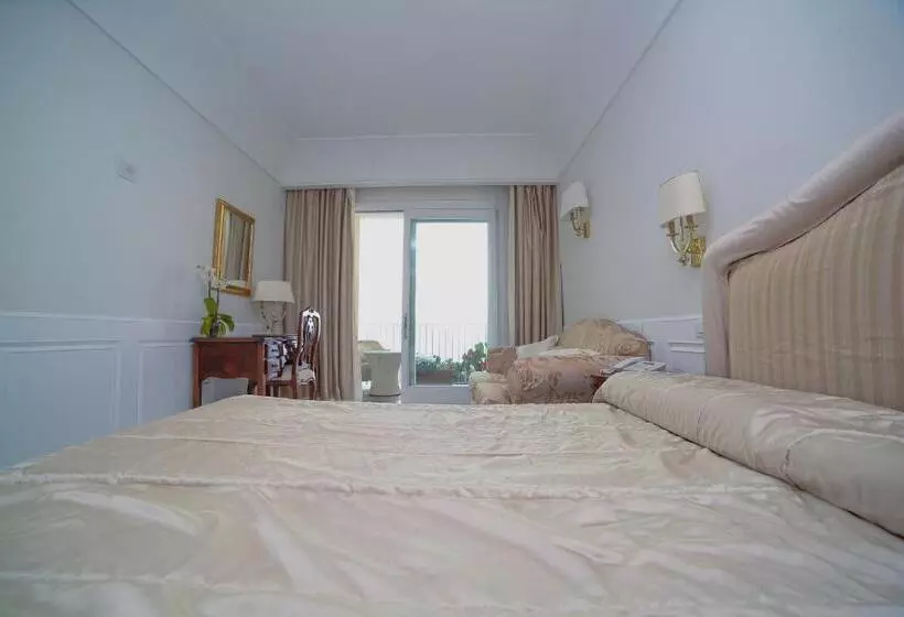 اتاق لوکس, Villa Fraulo