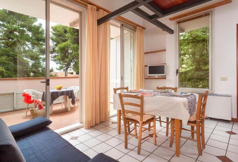 Apartamento 1 Dormitório, Residenza Villa Lidia
