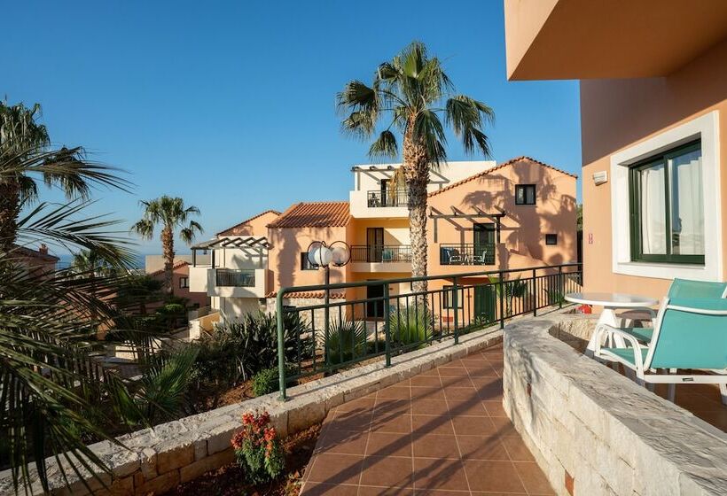 Студио Стандарт Вид на Сад, Asterias Village