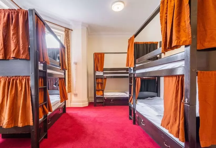 Vuode Makuusalissa, Palmers Lodge Swiss Cottage