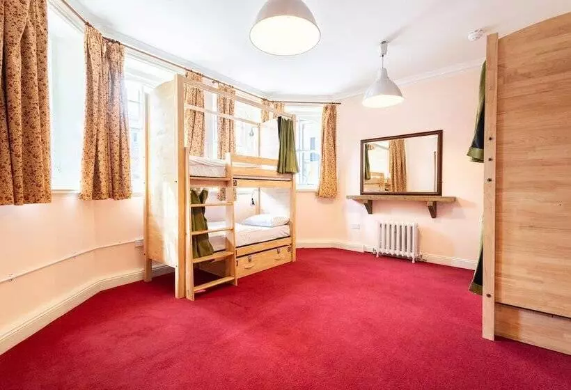 Vuode Makuusalissa, Palmers Lodge Swiss Cottage