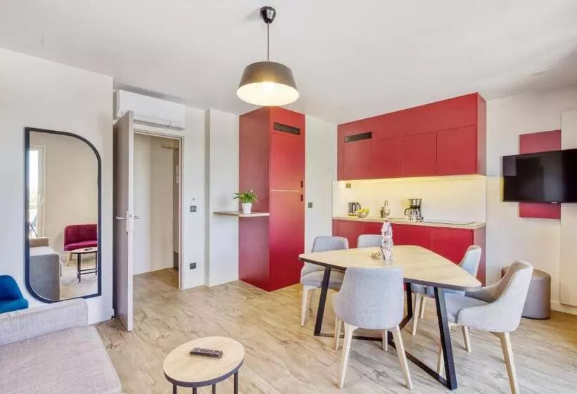 آپارتمان 2 خوابه, Appart City Confort Paris Clichy  Mairie