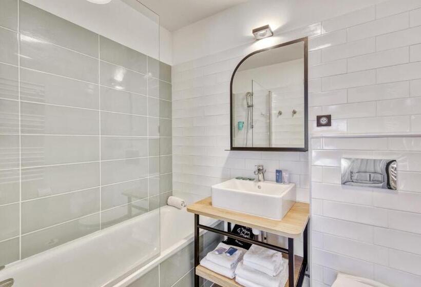Семейное Студио, Appart City Confort Paris Clichy  Mairie