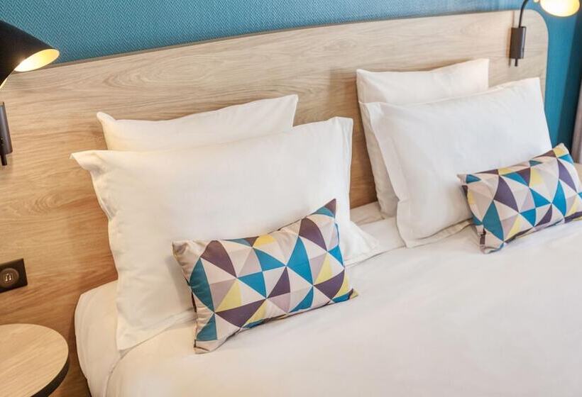 Семейное Студио, Appart City Confort Paris Clichy  Mairie