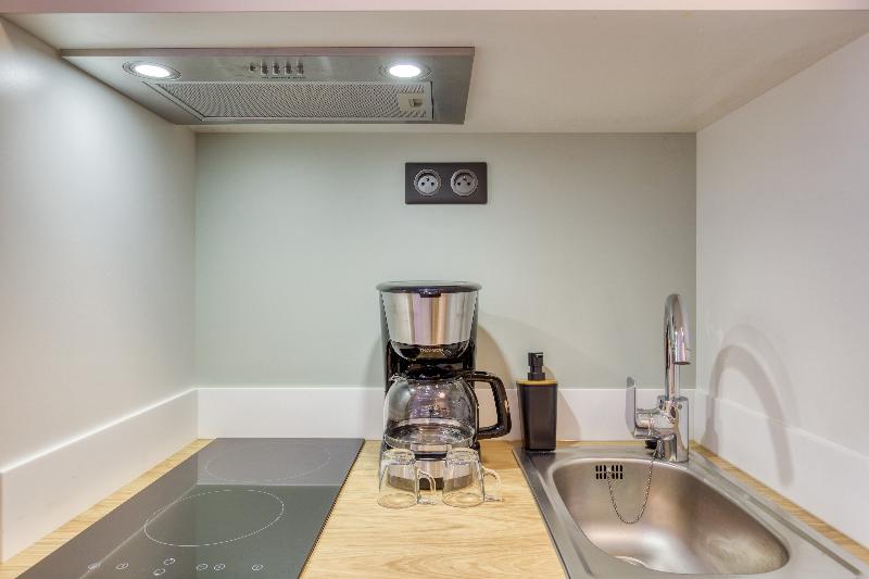 إستوديو قياسى, Appart City Confort Paris Clichy  Mairie