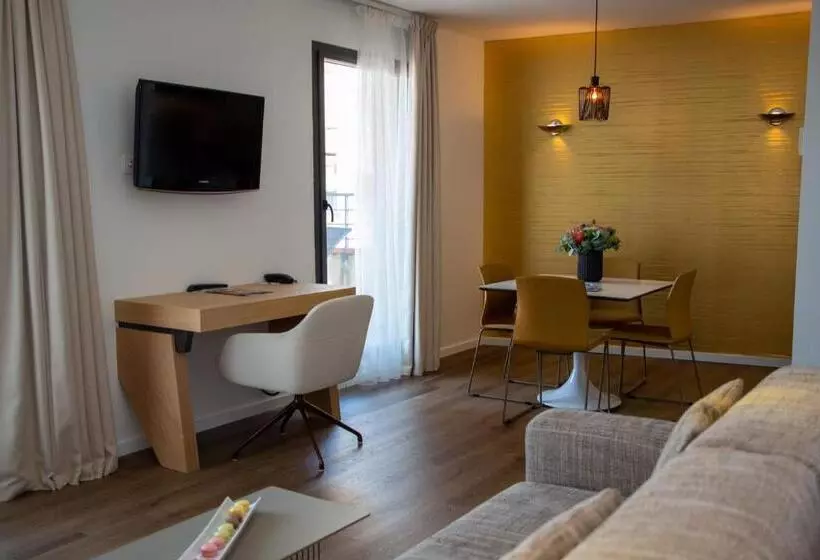Duplex-huoneisto 1 Makuuhuone, Appart Hôtel Clément Ader