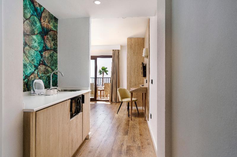 استودیوی استاندارد, Appart Hôtel Clément Ader