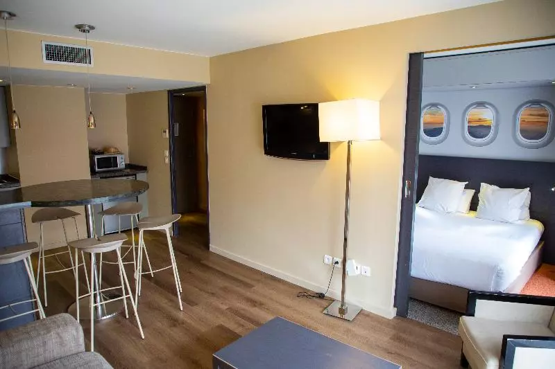 Huoneisto 2 Makuuhuonetta, Appart Hôtel Clément Ader