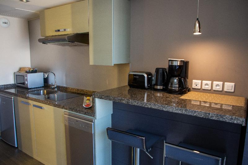 استودیوی استاندارد, Appart Hôtel Clément Ader