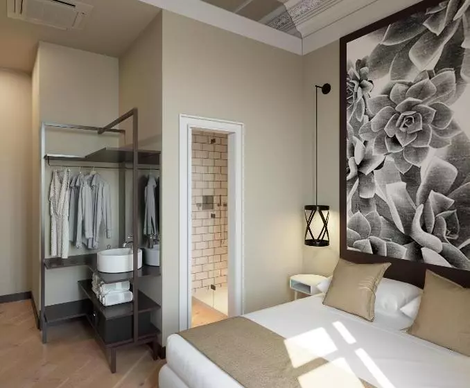 اتاق سوپریور, Hostal Central Barcelona