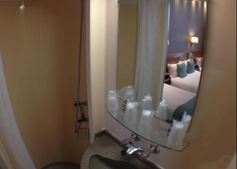 חדר סטנדרט לארבעה, Columbus