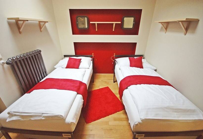Cama em Quarto Compartilhado, Czech Inn