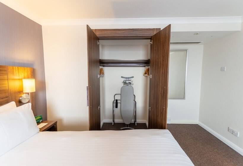 ２ダブルベッドのスタンダードルーム, Holiday Inn Liverpool City Centre, An Ihg