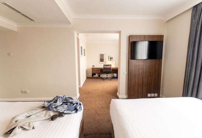 스탠다드 룸 더블 침대 2개, Holiday Inn Liverpool City Centre, An Ihg