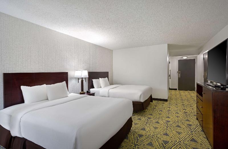 Номер Стандарт Адаптированный для Инвалидов, Holiday Inn Liverpool City Centre, An Ihg