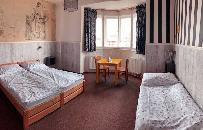 اتاق استاندارد, Hostel Downtown