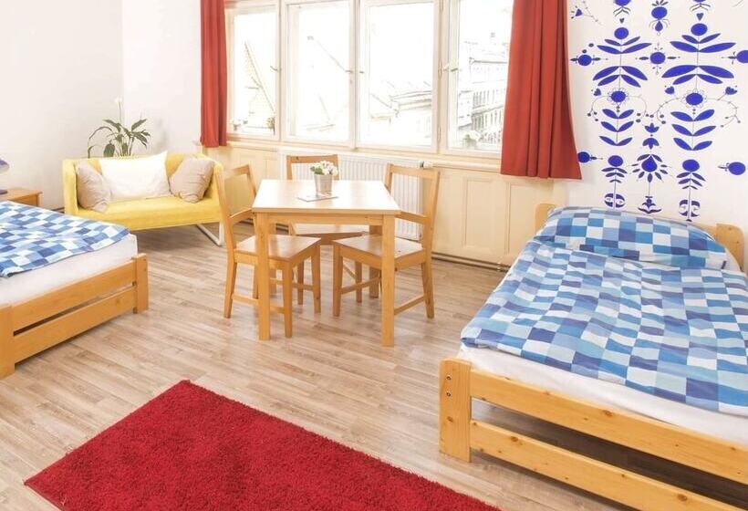 اتاق استاندارد, Hostel Downtown