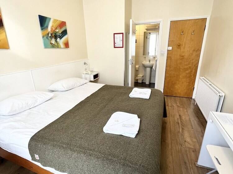 标准间, Melbourne House