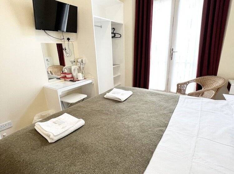 标准间, Melbourne House