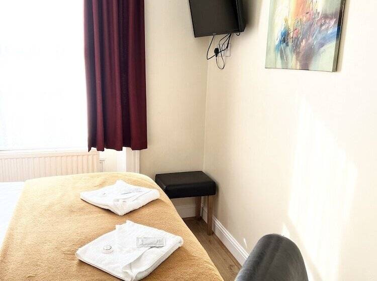 标准间, Melbourne House