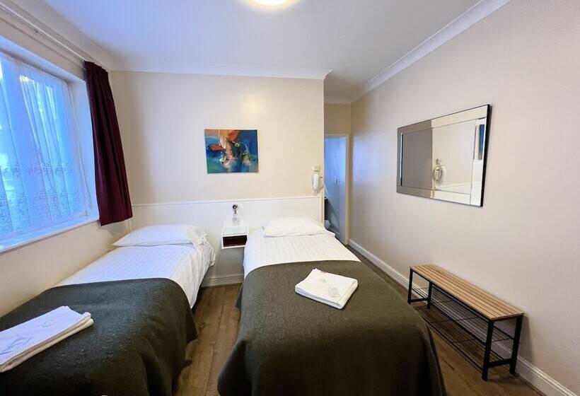 四人标准间, Melbourne House