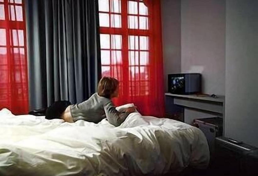 Camera Standard Individuale, Monty Small Design