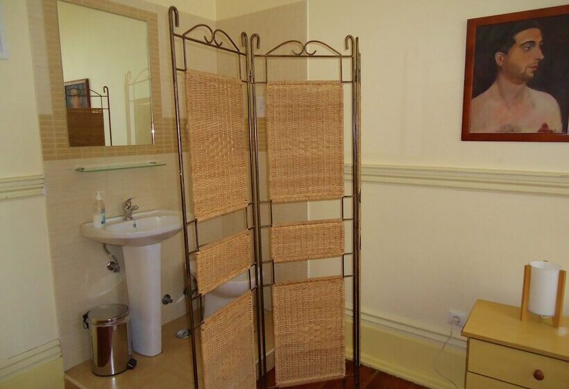 Quarto Standard Casa de Banho Partilhada, Pouso Dos Anjos