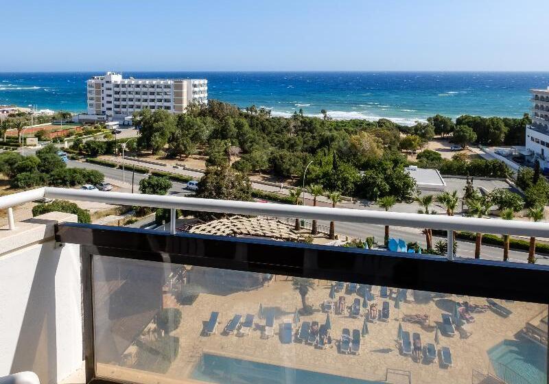 غرفة قياسية مطلّة علي البحر, Sanders Florida