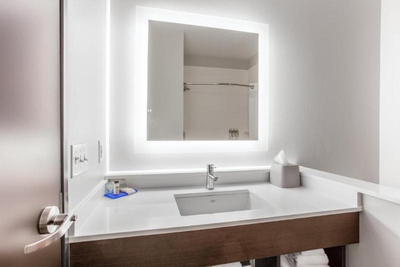 스탠다드 룸, The Wesley Euston