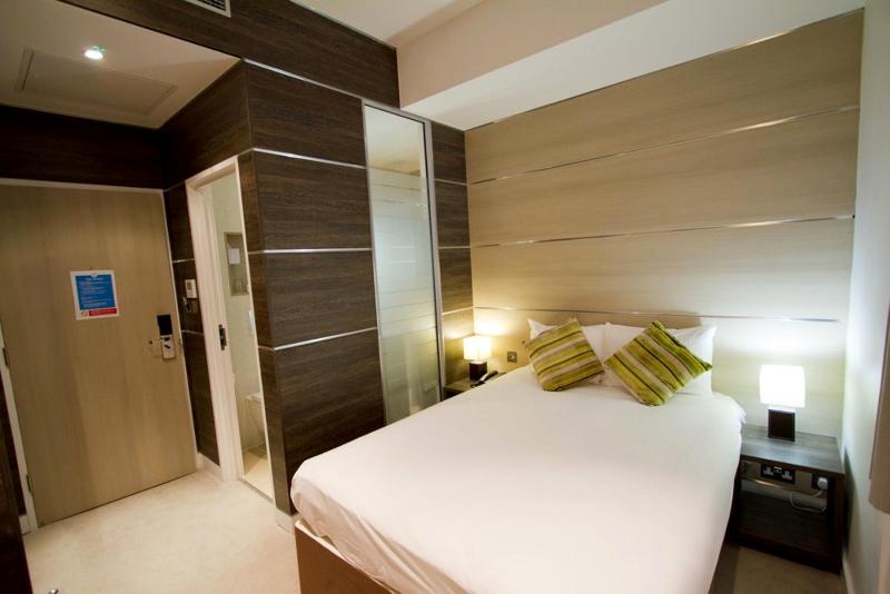 스탠다드 룸, The Wesley Euston