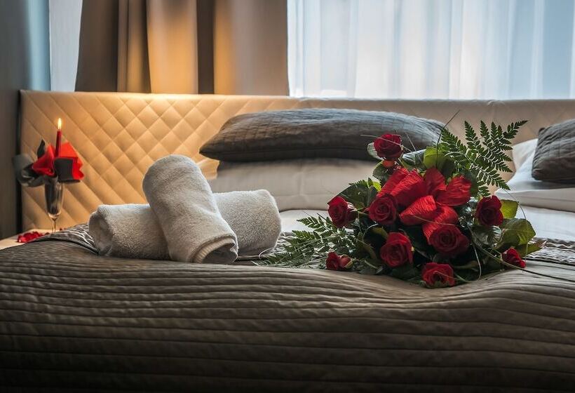 スタンダードルーム, Delta